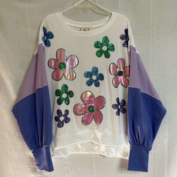 NWOT Fantastic Fawn Women's Sweatshirt Size Small - Picture 1 of 5